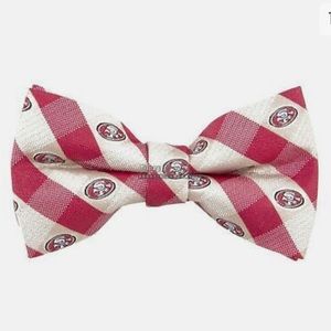 NFL San Francisco 49ers Pre-tied  Adjustable Mens Bow Tie.